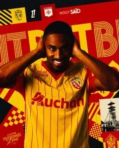 Lens, pe val: O nouă victorie în Ligue 1 Într-o seară de fotbal electrizantă, RC Lens a obținut a zecea victorie consecutivă în toate competițiile, învingând-o pe AJ Auxerre cu 1-0, grație unui gol marcat de Wesley Saïd în minutul 65