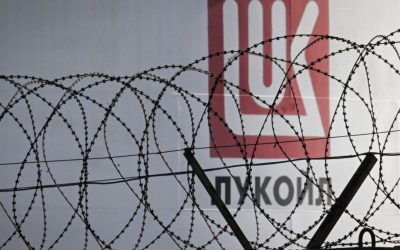 Lukoil a decis cui va vinde activele străine, în valoare de 22 de miliarde de dolari. Ce afaceri are compania în România