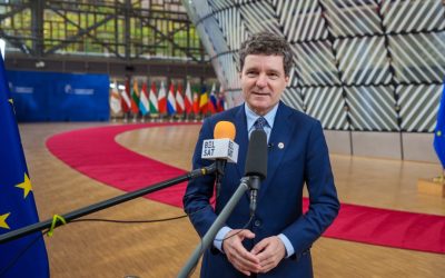 Nicușor Dan aspiră la controlul numirilor la SRI și SIE