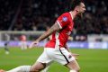 Parrott scores a hat-trick as Alkmaar hammer Ajax