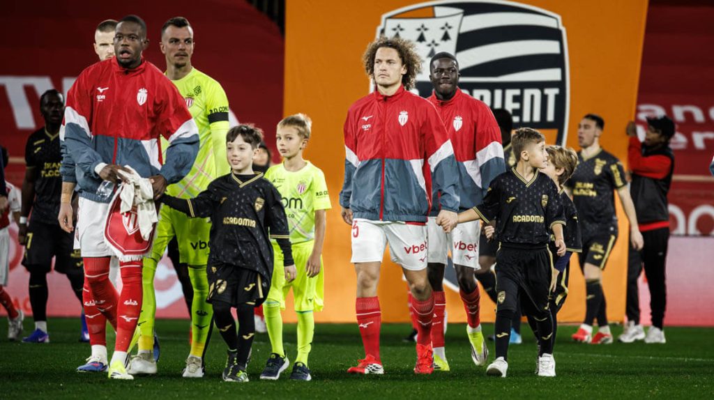 Phillip K&ouml;hn : "Il faut rester soud&eacute;s et repartir de l&rsquo;avant"