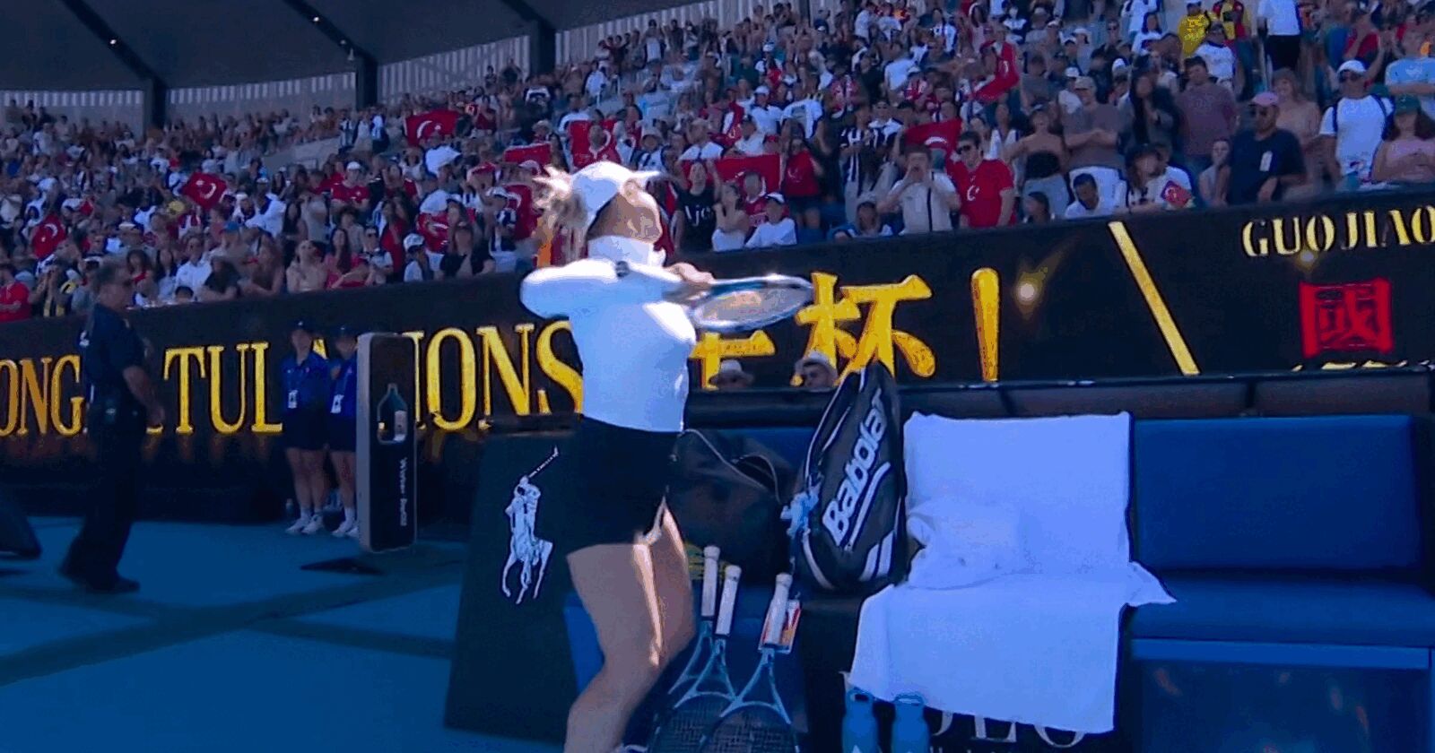 Australian Open 2026: Yulia Putintseva provoacă controverse pe terenul de la Melbourne Australian Open 2026 a adus spectacol și contori versatilitate pe teren, dar și reacții aprinse din partea spectatorilor, făcută populară de Yulia Putintseva