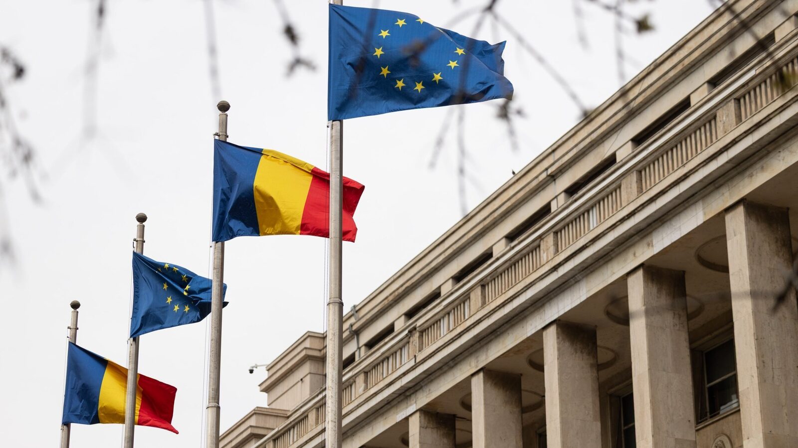 Peste 115 milioane lei au fost alocate de Guvernul României pentru reabilitarea Bazinului de Apă Curată şi a lucrărilor anexe pe râul Doftana din judeţul Prahova, potrivit unui comunicat de presă al Executivului