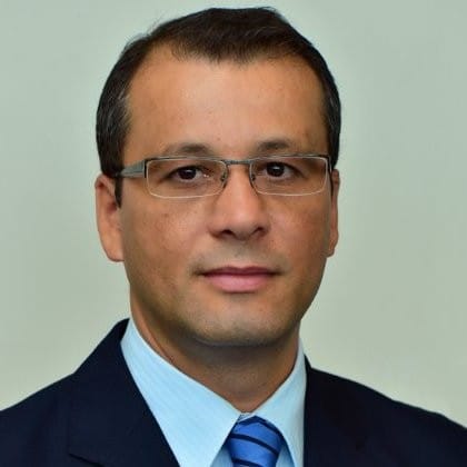 România, sub președinția Consiliului UNDP/UNOPS/UNFPA, reprezentată de Cornel Feruță