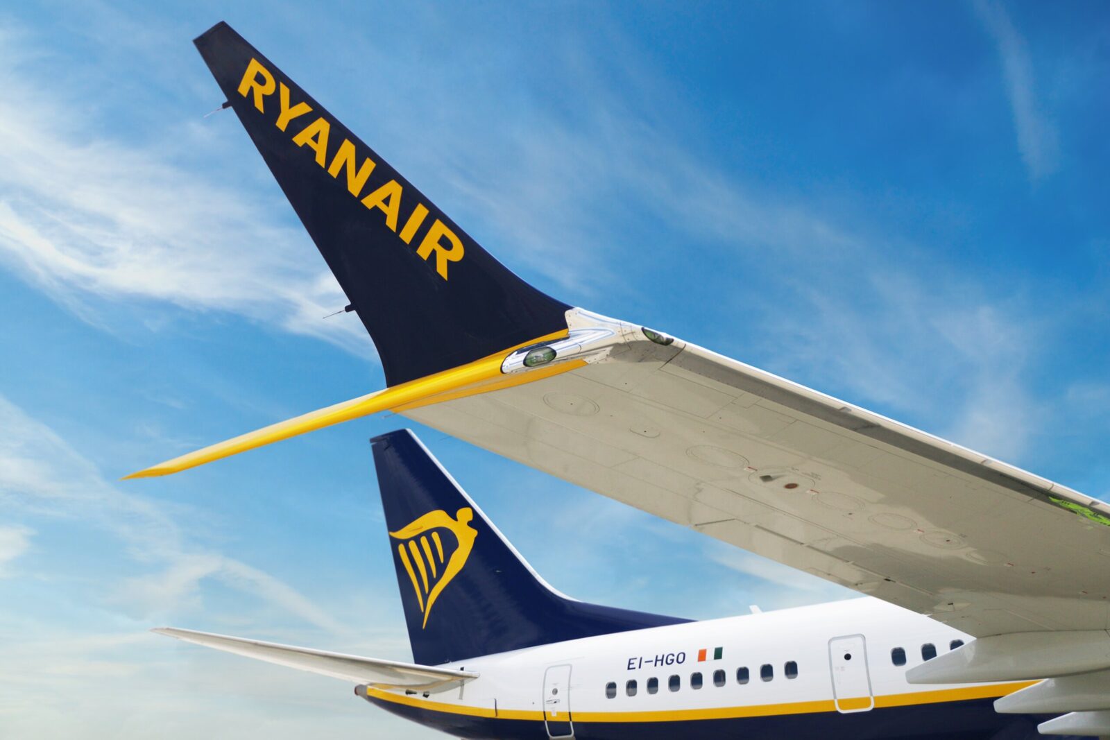 Ryanair lansează cea mai mare vânzare de bilete de până acum: 10 milioane de locuri pentru vara anului 2026 Ryanair, liderul European în domeniul călătoriilor aeriene, a anunțat astăzi începutul celei mai ample campanii de vânzare a biletelor din istoria companiei