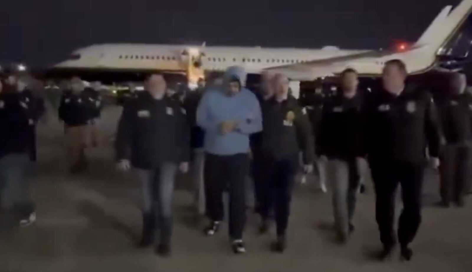 Avionul cu Nicolas Maduro aterizează la New York