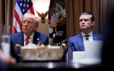 Secretarul-american-al-Apararii-Pete-Hegseth-si-presedintele-SUA-Donald-Trump.jpg