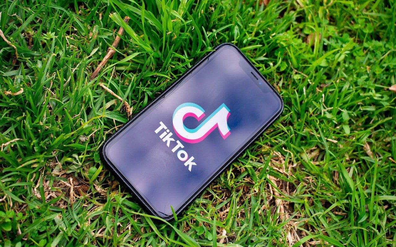 TikTok formează o societate mixtă în SUA pentru a preveni