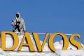 Trump promite că va lua cu asalt Davosul