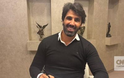 VÍDEO: Univ. Craiova de Filipe Coelho goleia e recupera liderança na Roménia