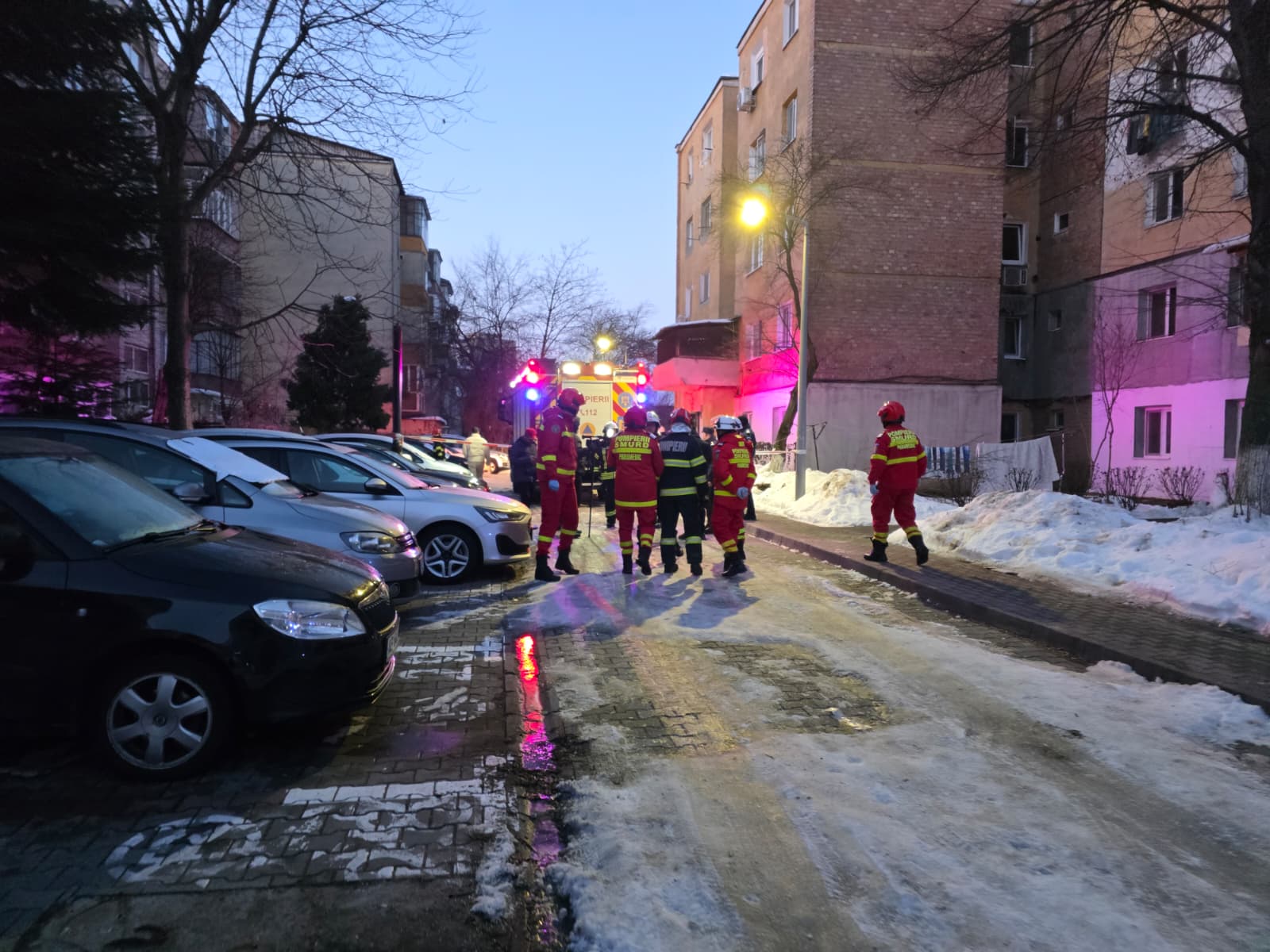 O explozie violentă a zguduit un bloc din Alba, sâmbătă dimineață, alarmând locuitorii și autoritățile locale