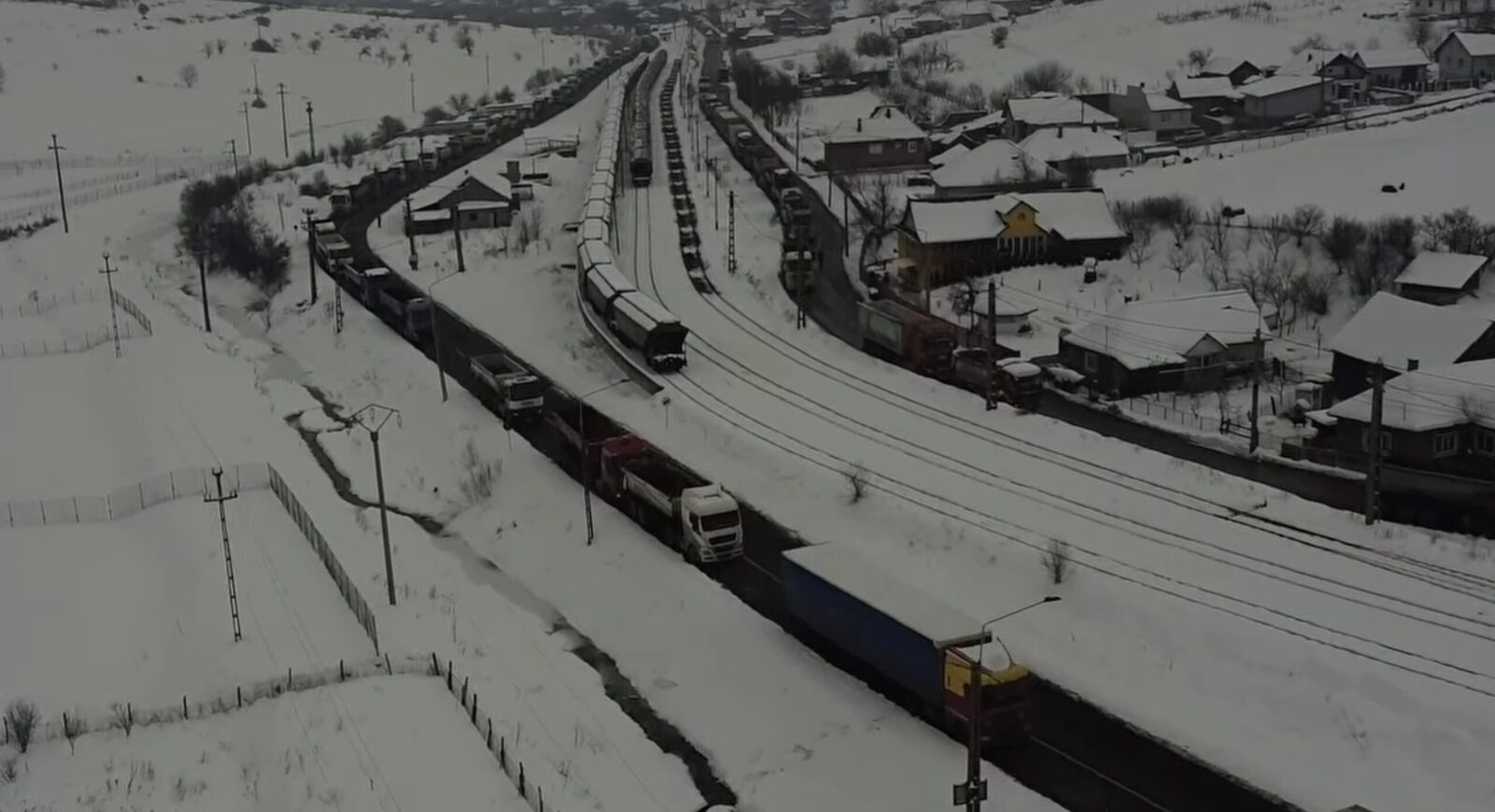 Iarna intensă pune statul la încercare, iar salina Ocna Dej devine una dintre zonele cele mai afectate de creșterea neașteptată a cererii de sare pentru deszăpezire