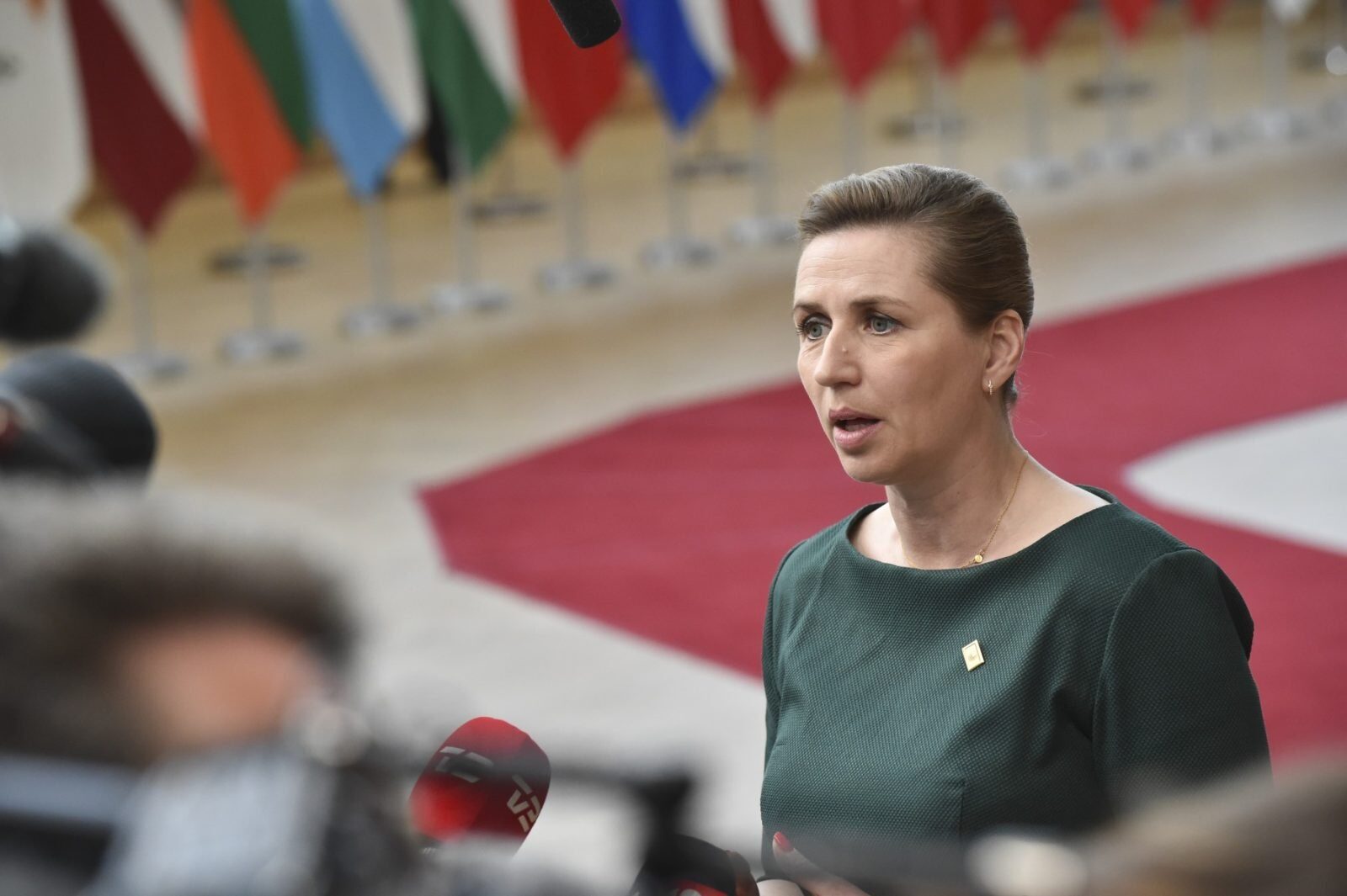 Prim-ministrul danez Mette Frederiksen a reacționat vehement la declarațiile președintelui american Donald Trump privind intenția de a achiziționa Groenlanda, un teritoriu autonom din Regatul Danemarcei