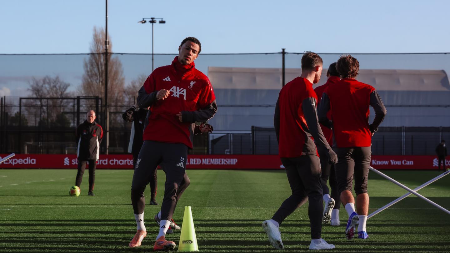 Absență notabilă la Barnsley înainte de confruntarea cu Liverpool Barnsley se va prezenta la Anfield fără căpitanul său, Luca Connell, care va absenta din cauza suspendării primite în urma eliminării din meciul anterior