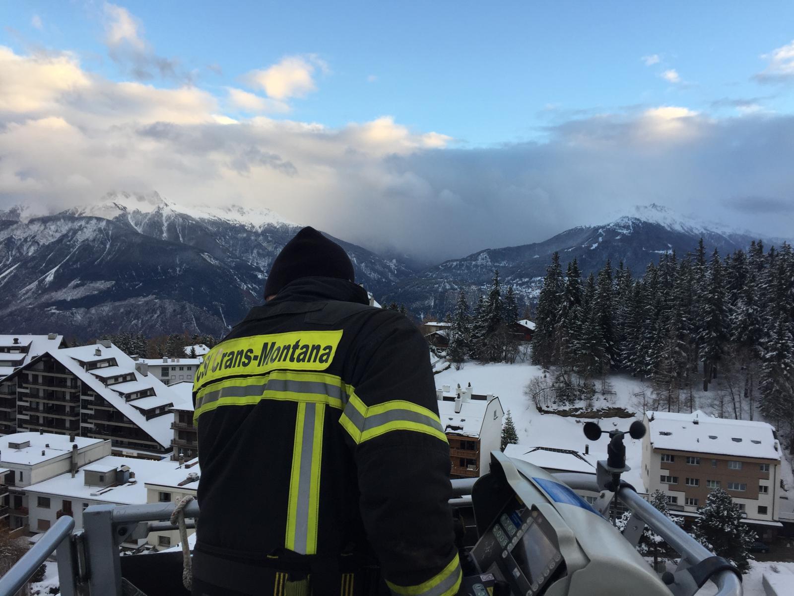 Român a asistat echipele de intervenție în incendiul de la Crans-Montana, anunță Miniștra de Externe