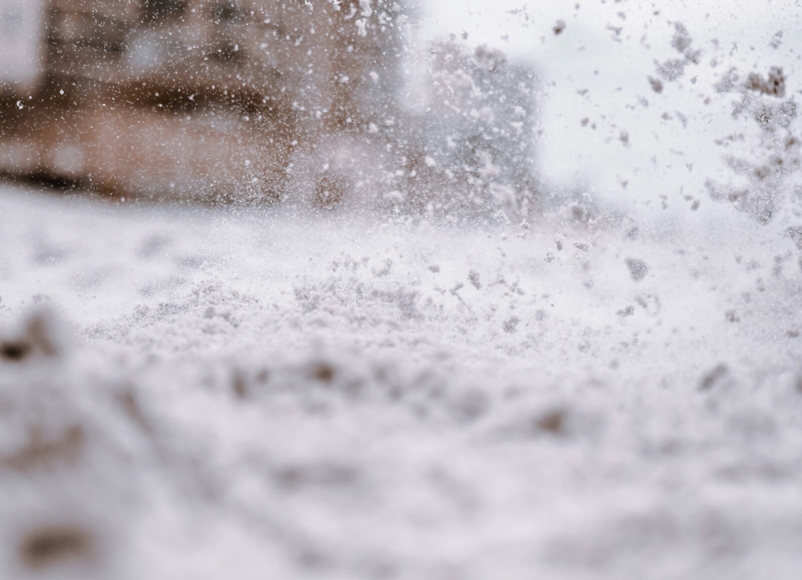 Gerul sumbru se așterne peste București, iar meteorologii avertizează despre o perioadă extrem de rece, cu temperaturi ce pot coborî până la -10 grade Celsius în timpul nopții