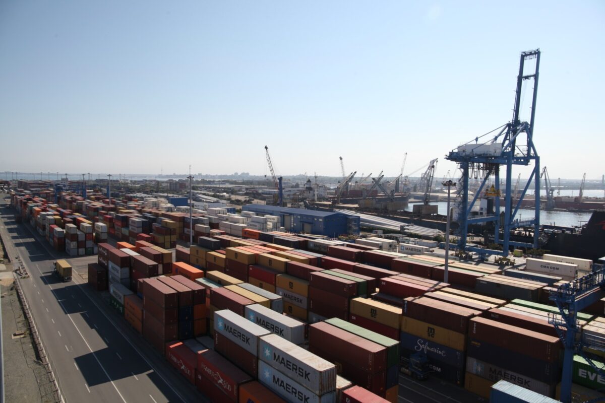 portul-constanta-remorchere-cargo-nave-vapoare-cereale-cale-ferate-port-dane-transport-containere-ma.jpeg