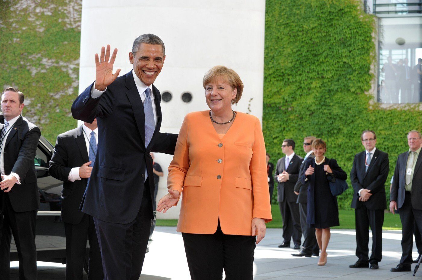 Serviciul federal de informații al Germaniei (BND) a interceptat, timp de mai mulți ani, convorbirile telefonice ale fostului președinte american Barack Obama, în timp ce acesta se afla la bordul avionului prezidențial Air Force One