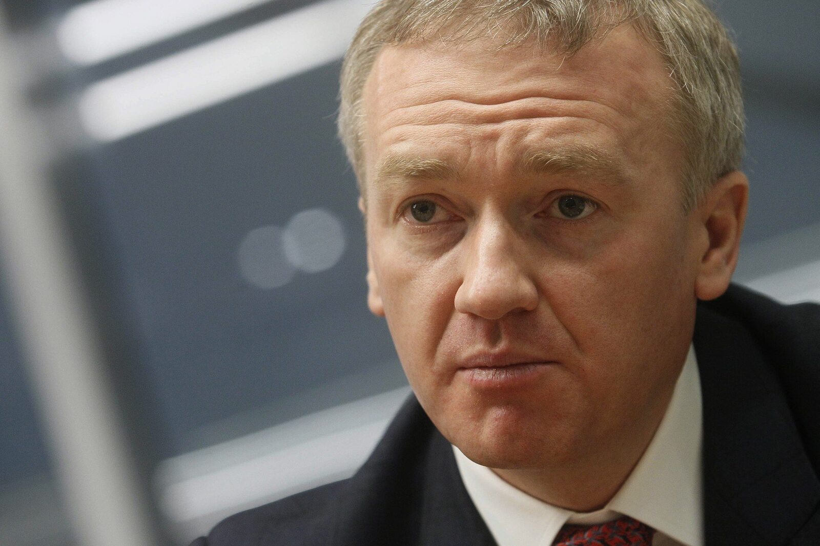 Povestea ascunsă a dispăruților din Cipru: oligarhi ruși și oficiali găsiți morți în circumstanțe misterioase O serie de evenimente șocante zguduie scena diplomatică și afacerile elitelor de origine rusă în Cipru, o insulă cunoscută pentru statutul său de refugiu pentru milionari și oligarhi