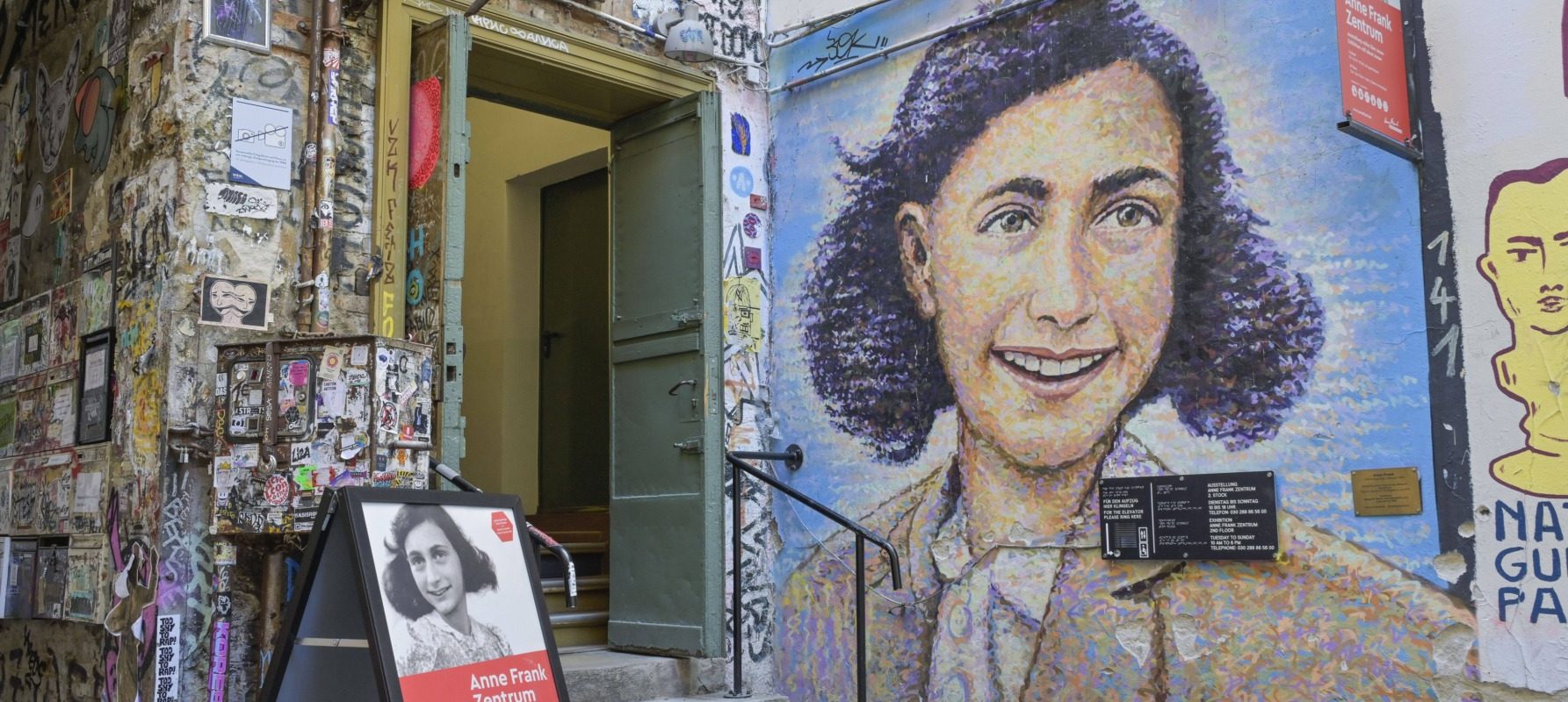 Eva Schloss, supraviețuitoare a Holocaustului și sora vitregă a celebrei Anne Frank, a încetat din viață la vârsta de 96 de ani în Londra, lăsând în urmă o moștenire de curaj și speranță în fața celei mai întunecate perioade a istoriei secolului XX