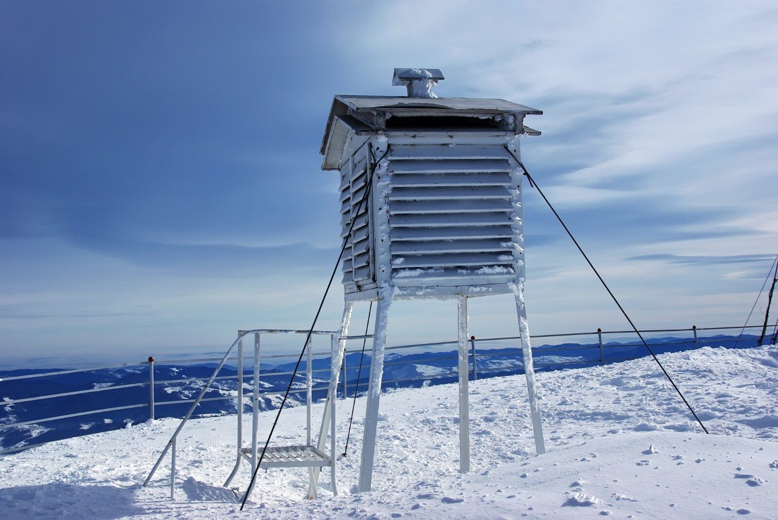 A avut loc o iarnă în care România s-a resimțit atât de aproape de recorduri, cât și de schimbări alarmante în registrul climatic