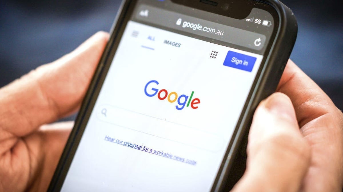 Safari, browserul implicit pe iPhone-uri, rămâne alegerea automată pentru milioane de utilizatori, însă puțini exploatează pe deplin potențialul funcțiilor avansate de personalizare pe care le oferă