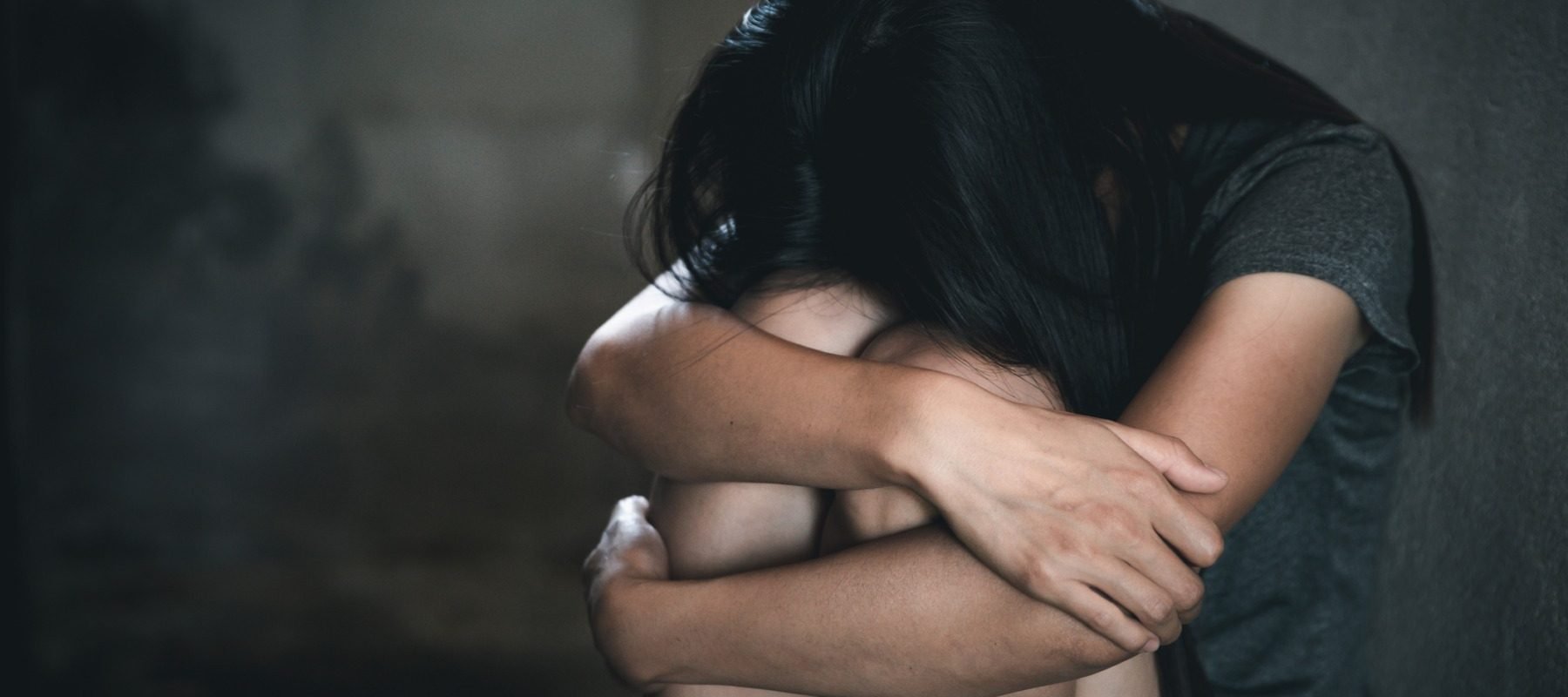Curtea de Apel Iași amână brutalitatea parentală, decizie cu implicații majore pentru sistemul judiciar Decizia instanței supreme din Iași, pronunțată recent, a adus în prim-plan un caz de violență domestică care fusese anterior condamnat pentru abuz asupra propriei fiice