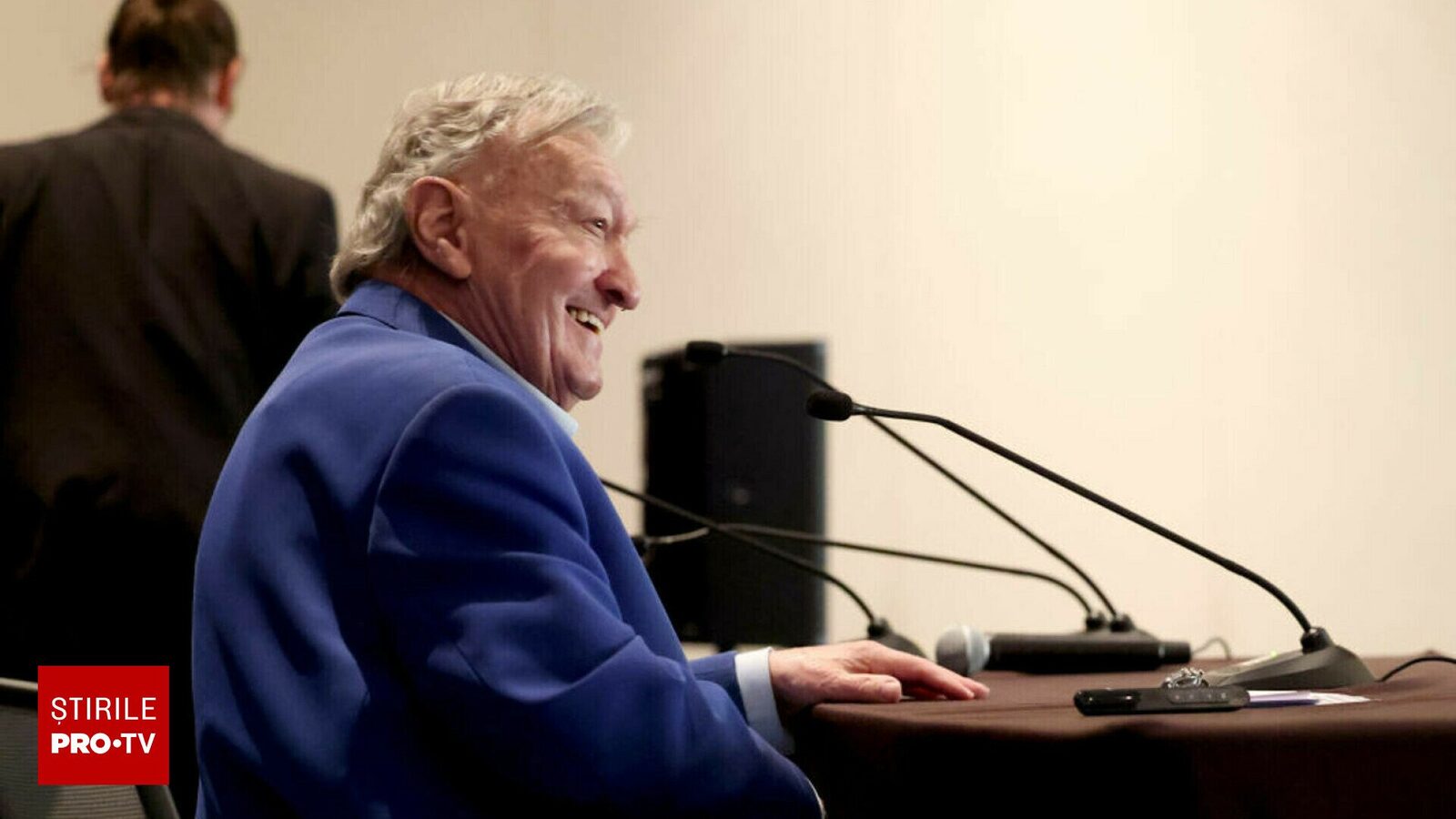 „Mort la 90 de ani, căutătorul de extratereștri și teorii despre piramide”
