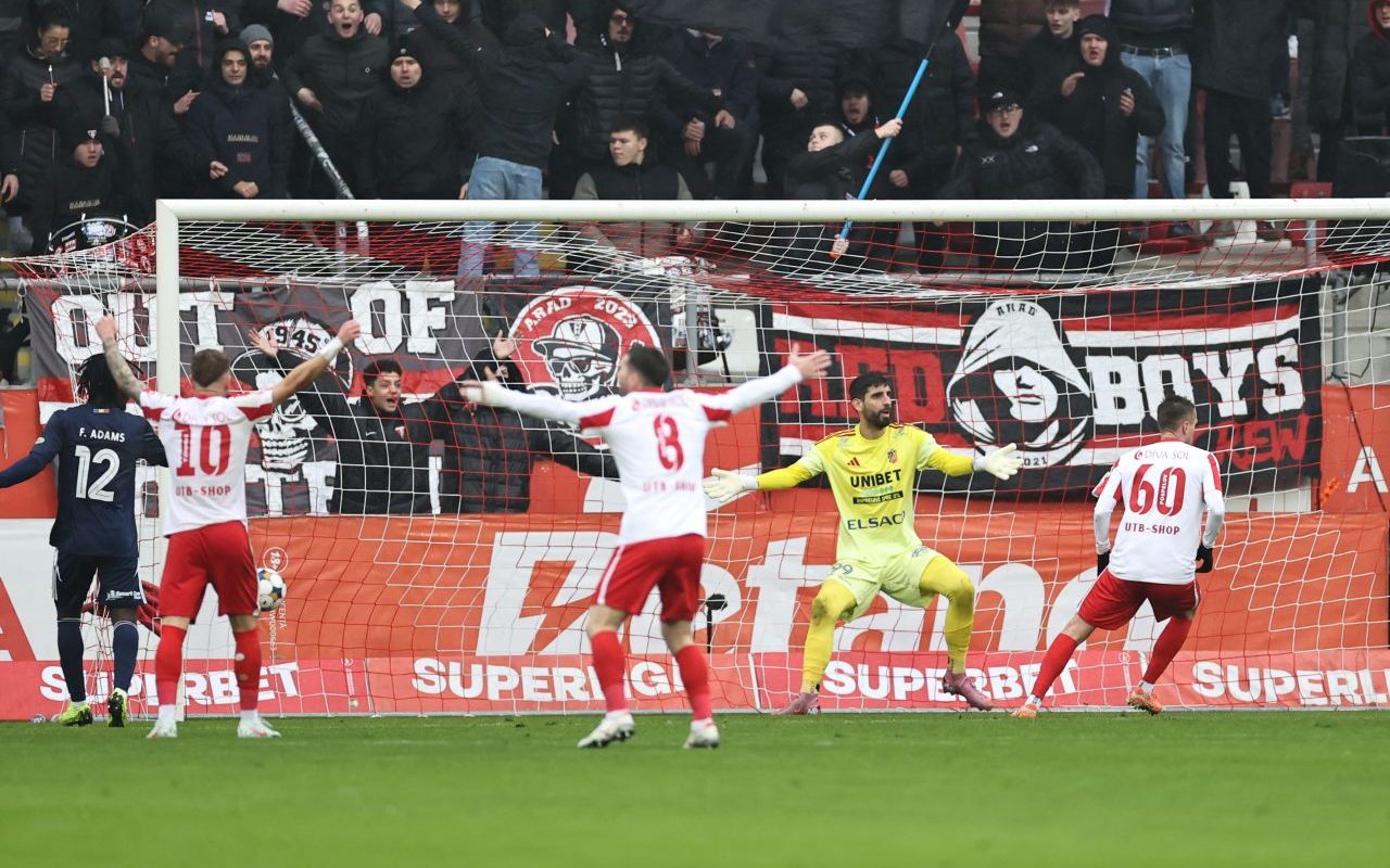 1772055641_uta-arad-fc-botosani-superliga-superbet-15022026.jpg