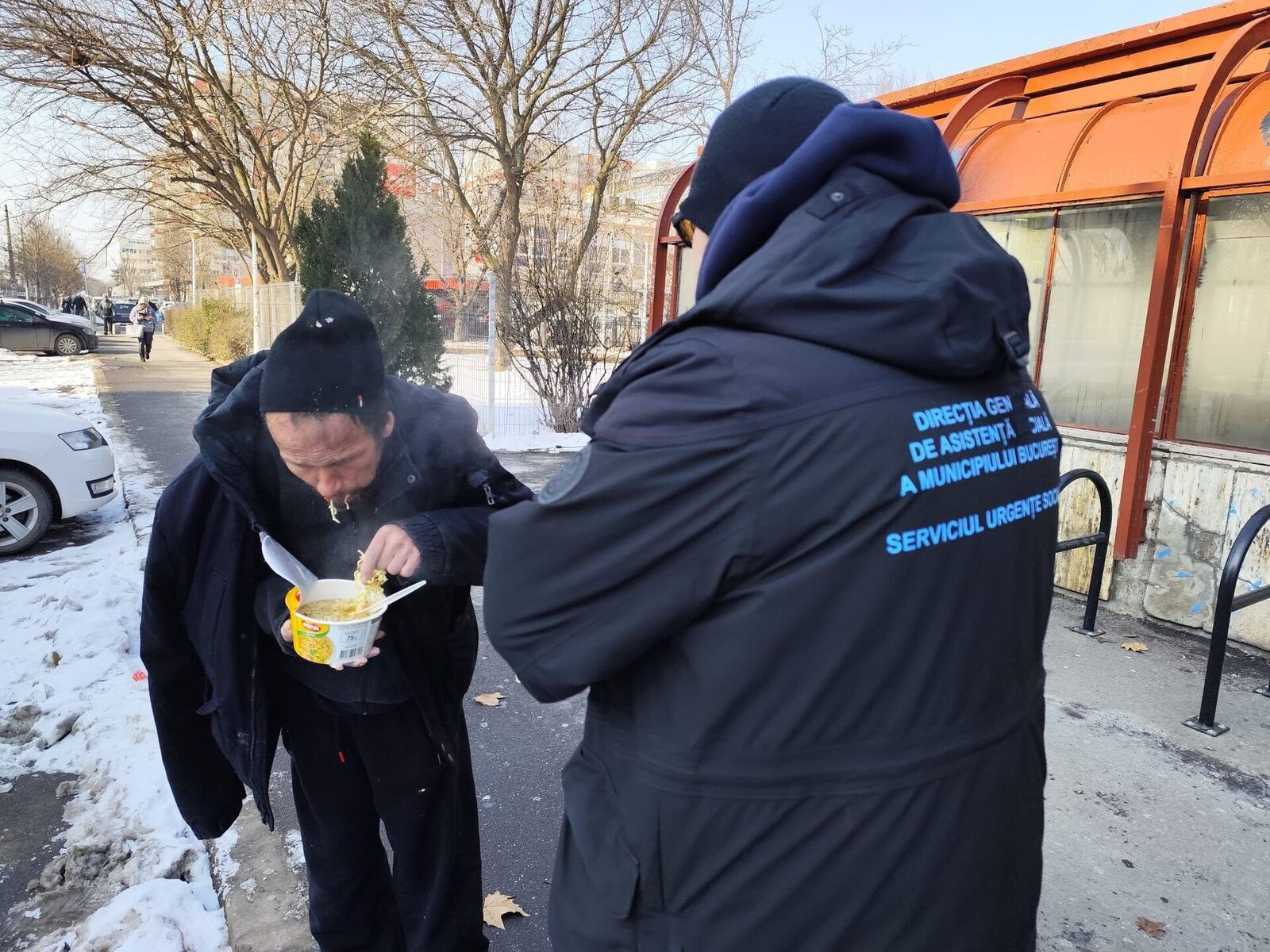Bucureștiul face față gerului și problemei persoanelor fără adăpost: apel la solidaritate și măsuri de protecție După săptămâni de temperaturi nemiloase, Capitala se pregătește pentru zilele cele mai geroase ale iernii