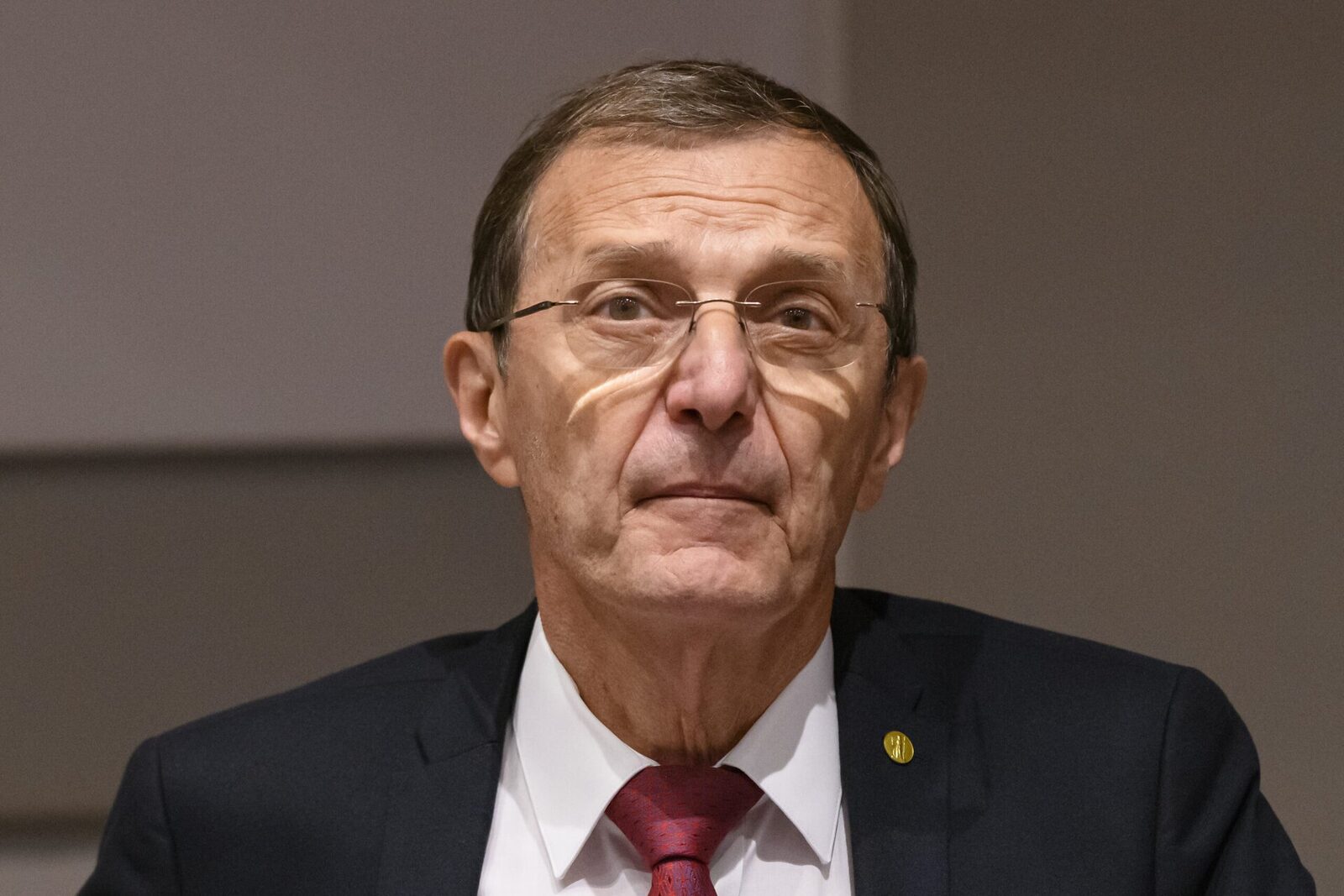 Academia Română a reacționat vehement la acuzațiile lansate recent de către senatorul USR Ștefan Pălărie, care susține că un proiect de lege aflat în circuitul legislativ la Senat ar putea pune în pericol patrimoniul și autonomia acestei instituții fundamentale pentru cultura și știința românească
