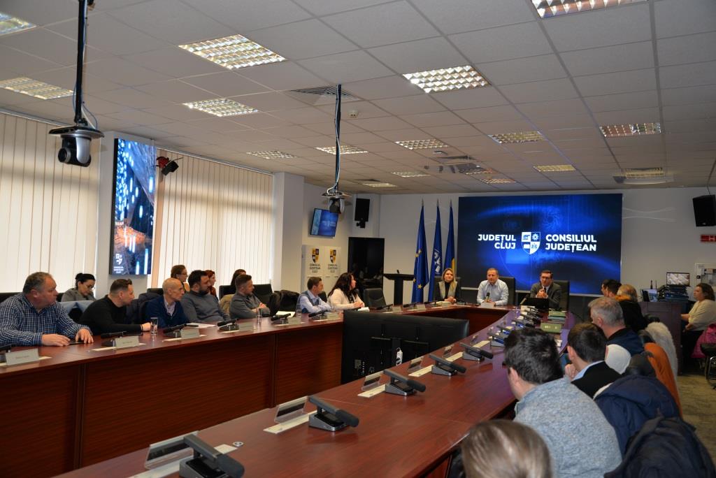 Consiliul-Judetean-Cluj-vicepresedinte-Radu-Ratiu-intalnire-cu-primari.jpg