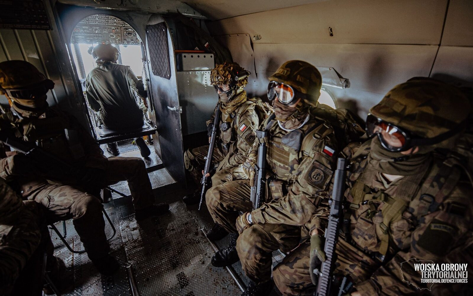 Polonia întărește sistemul său de apărare prin crearea unui corp de rezervă militară de înaltă disponibilitate, într-un context regional tensionat