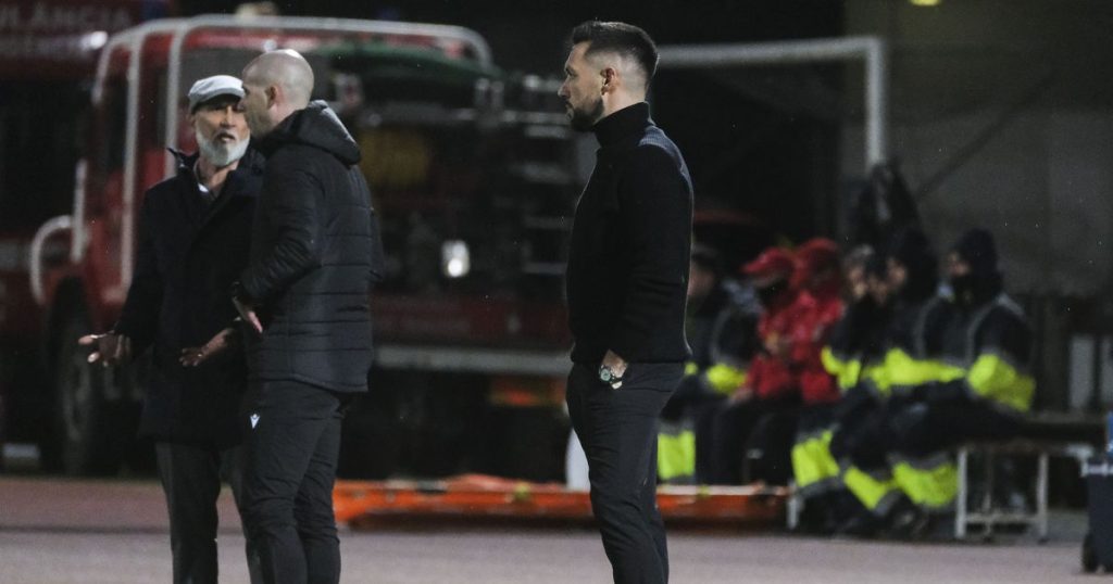 Liga competitiva, apoio dos adeptos e mentalidade inalterada para o clássico com o Sporting: tudo o que disse Farioli