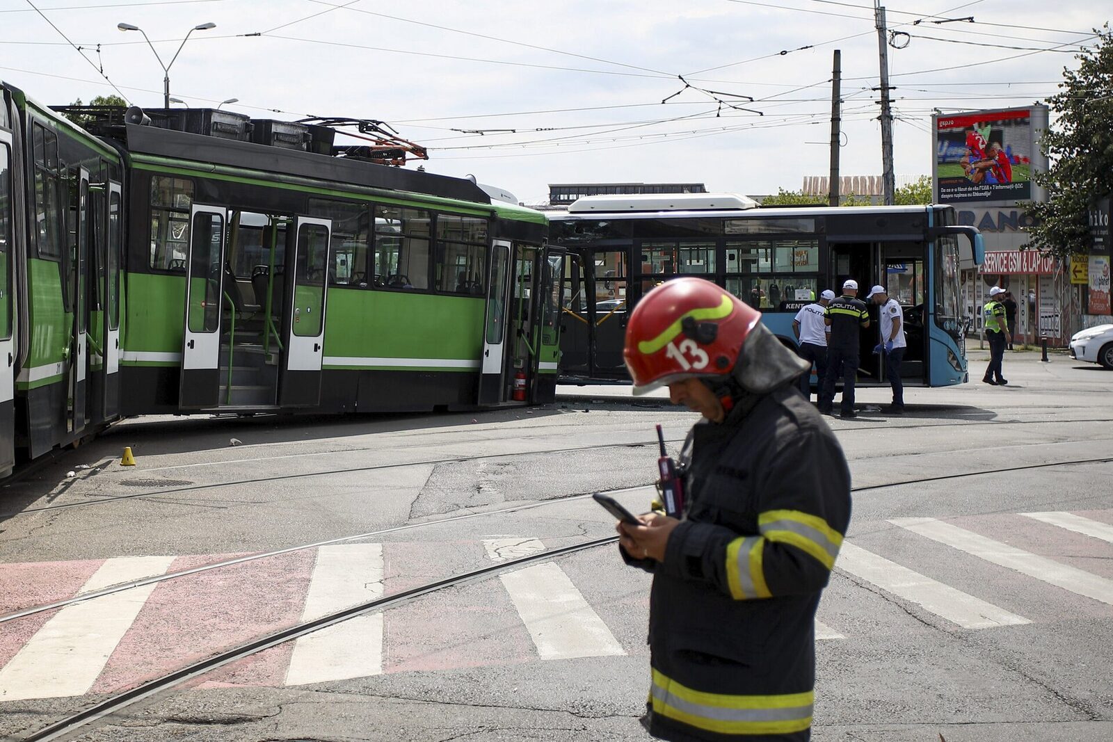 Bucureștiul se confruntă cu o nouă criză legată de transportul public, în contextul discuțiilor aprinse despre eventualitatea creșterii tarifelor STB