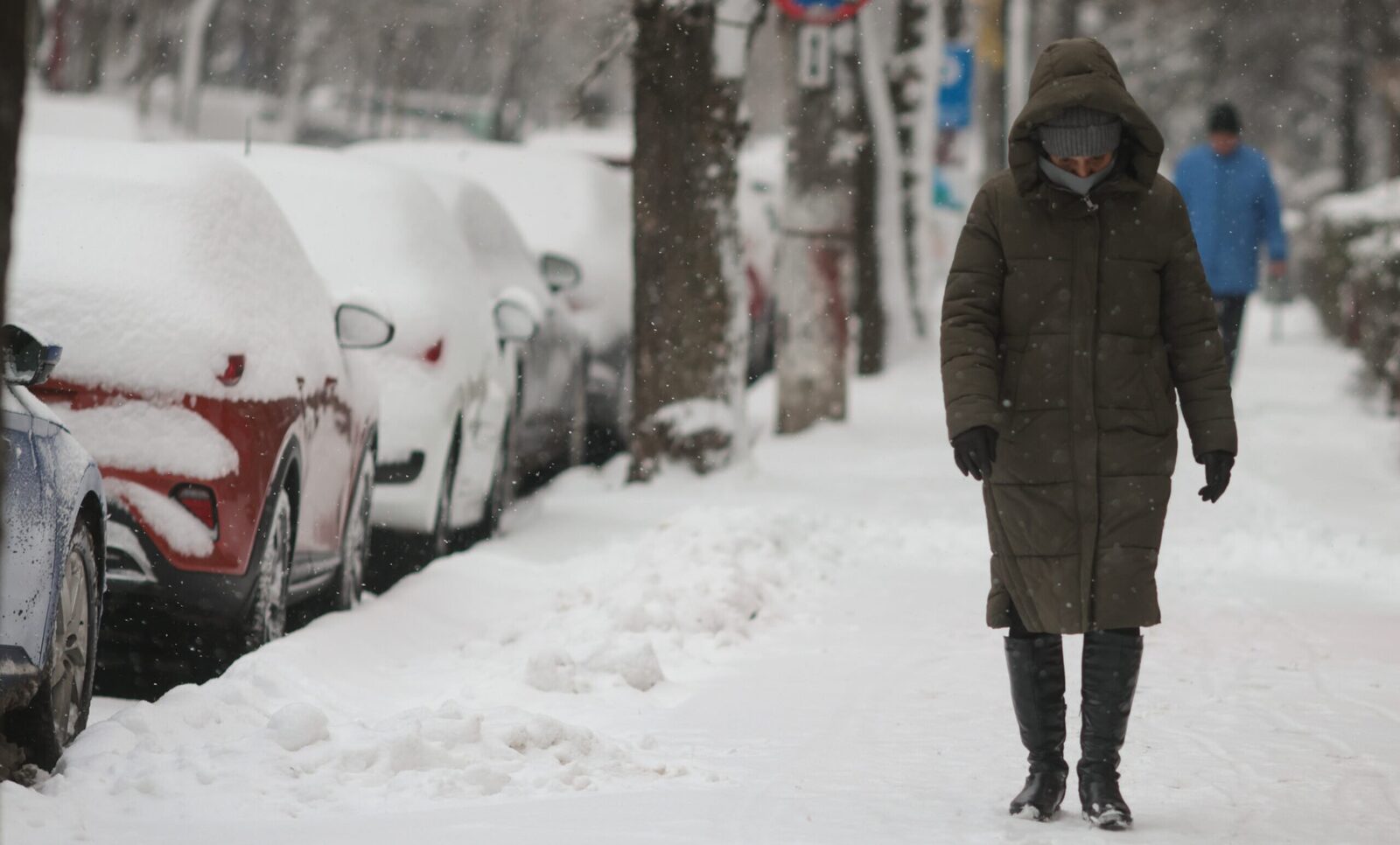 Ninsori și viscol în București din marți, a anunțat ANM