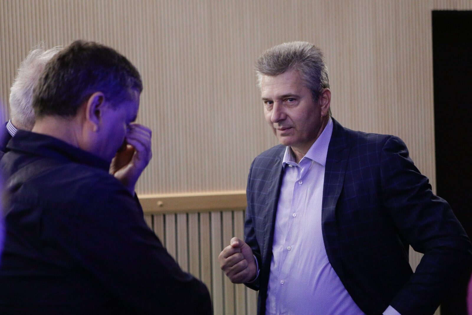 Primăria Voluntari a lansat un atac dur la adresa Ministerului Transporturilor, acuzând oficial instituția condusă de colegul său de partid, Ciprian Șerban, de „indiferență” față de starea devastată a Drumului Național 2 (DN2)