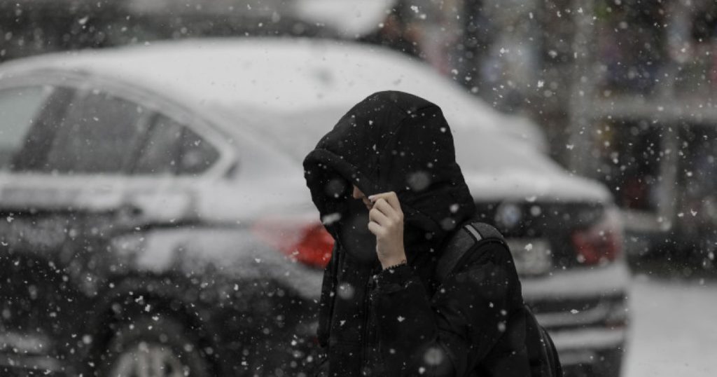 Episod de iarnă severă în România: ninsori, vânt de până la 90 km/h și temperaturi de -15°C. Când se încălzește vremea