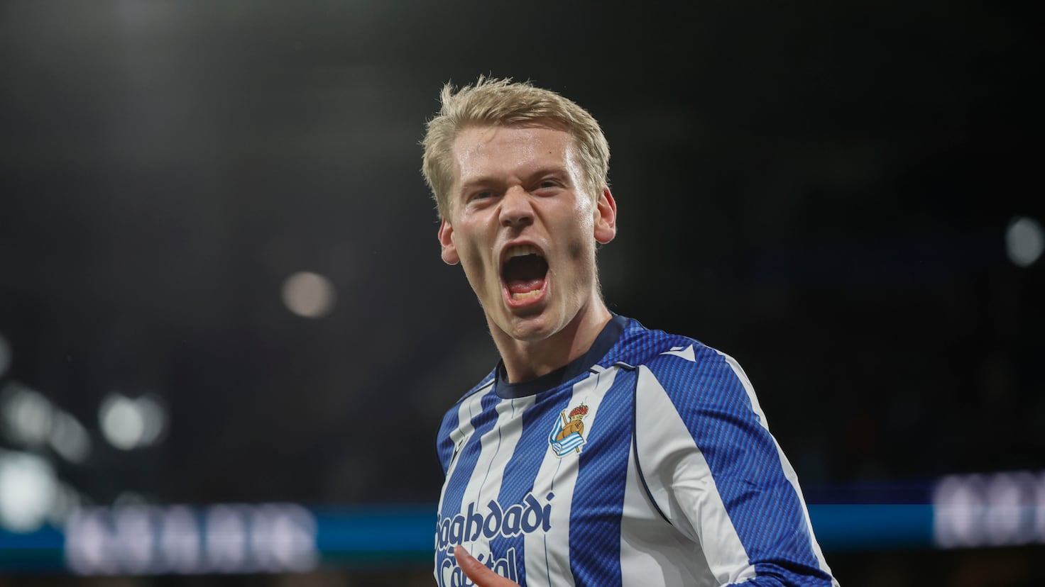 Victorie convingătoare pentru Real Sociedad: 3-1 cu Elche pe Anoeta Real Sociedad a reușit o victorie importantă pe teren propriu, învingând echipa Elche cu un clar 3-1, într-o partidă din La Liga care a evidențiat determinarea și calitatea jucătorilor din echipa gazdă