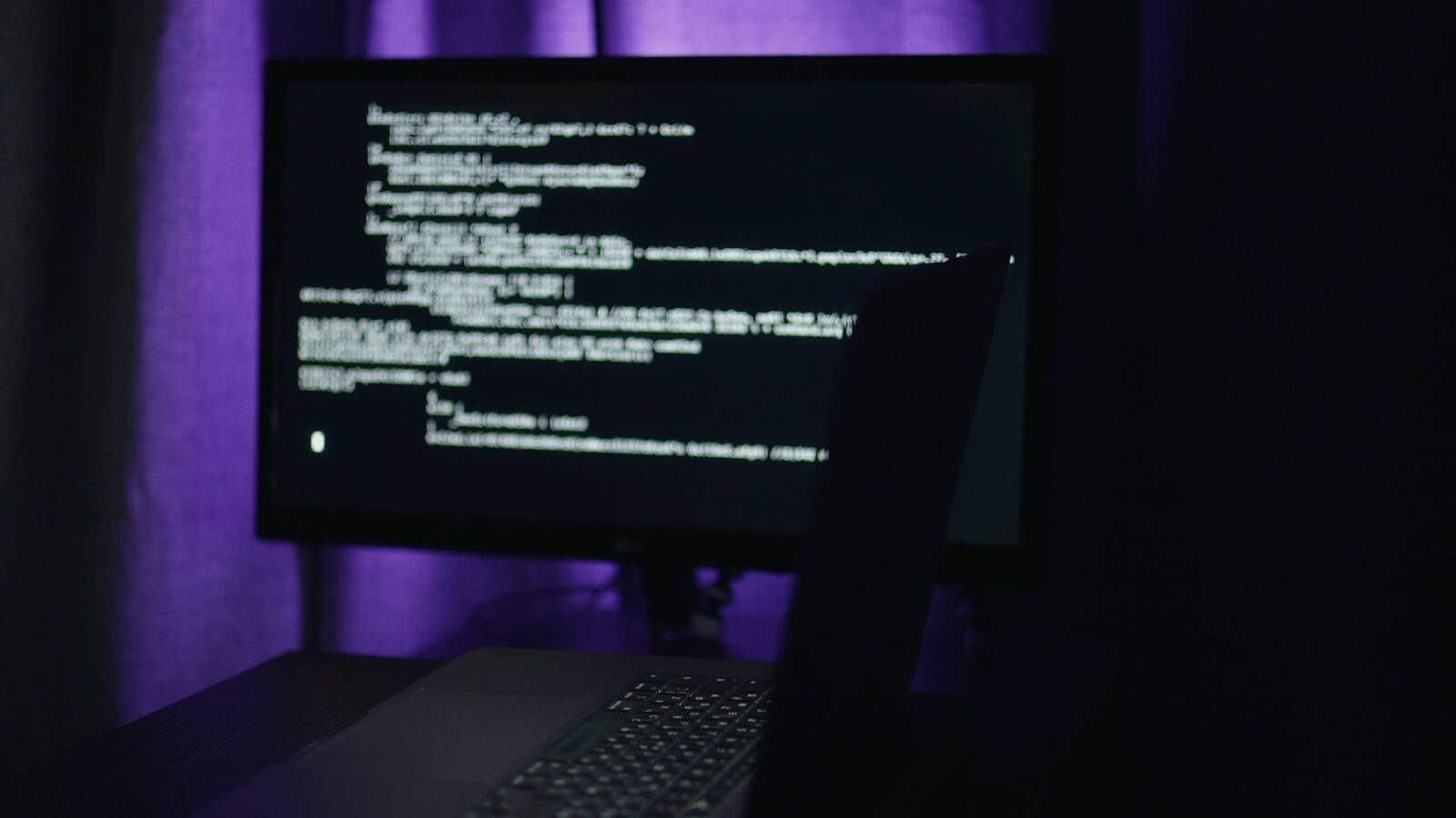 Inteligența artificială devine un factor tot mai influent în domeniul tehnologiei, dar nu fără consecințe