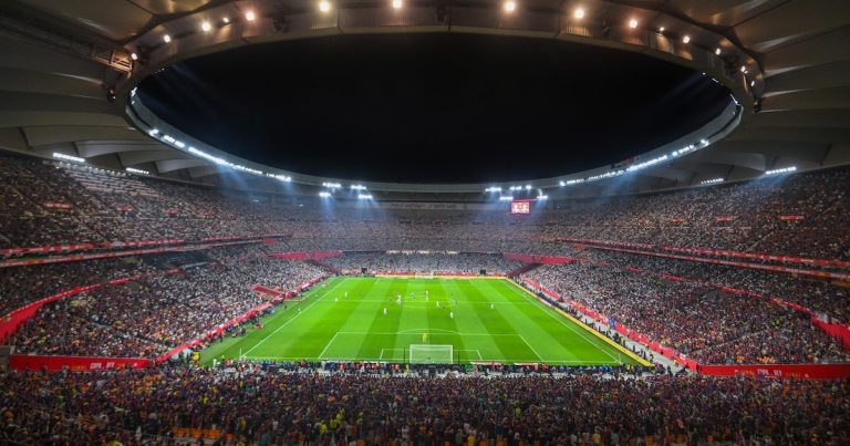 Reducerea locurilor de parcare de la Cartuja și reînbunătățirea SE-20 înainte de meciul de Cupă