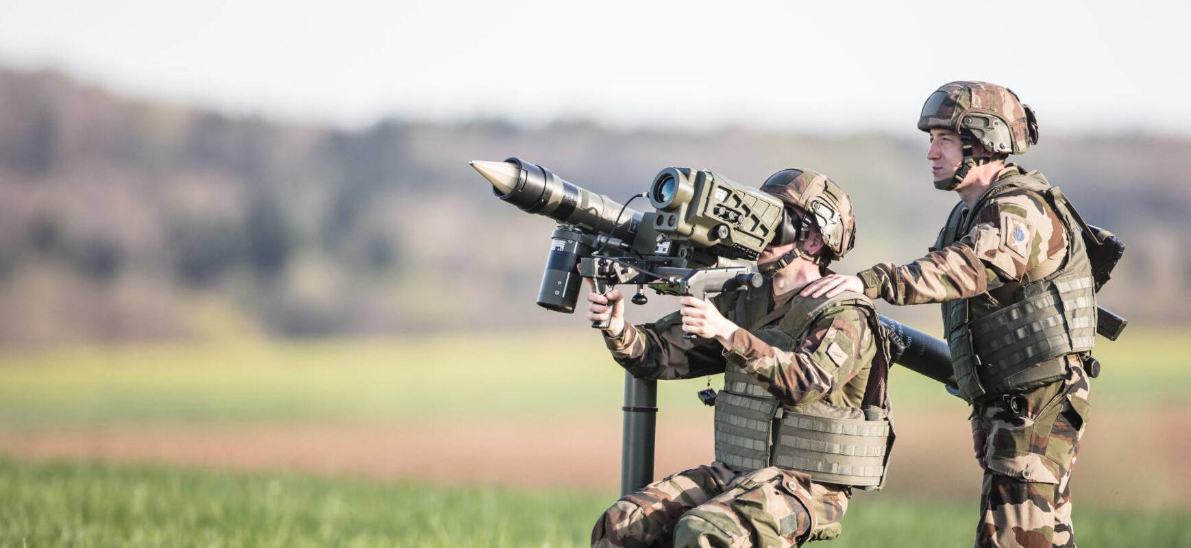 România își modernizează rapid forțele armate, anunțând investiții strategice în tehnologii militare de ultimă generație, în pofida acuzațiilor vehiculate în ultimul timp privind achizițiile de echipamente învechite