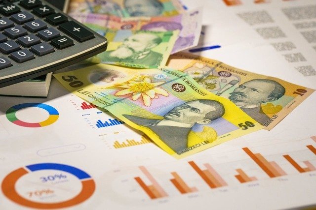 EXCLUSIV Zeci de pagini de observații pe reforma bugetarilor. Finanțele atenționează că actuala formă poate bloca instituții, are greșeli mari de impact financiar și recomandă reanalizarea întregului act normativ