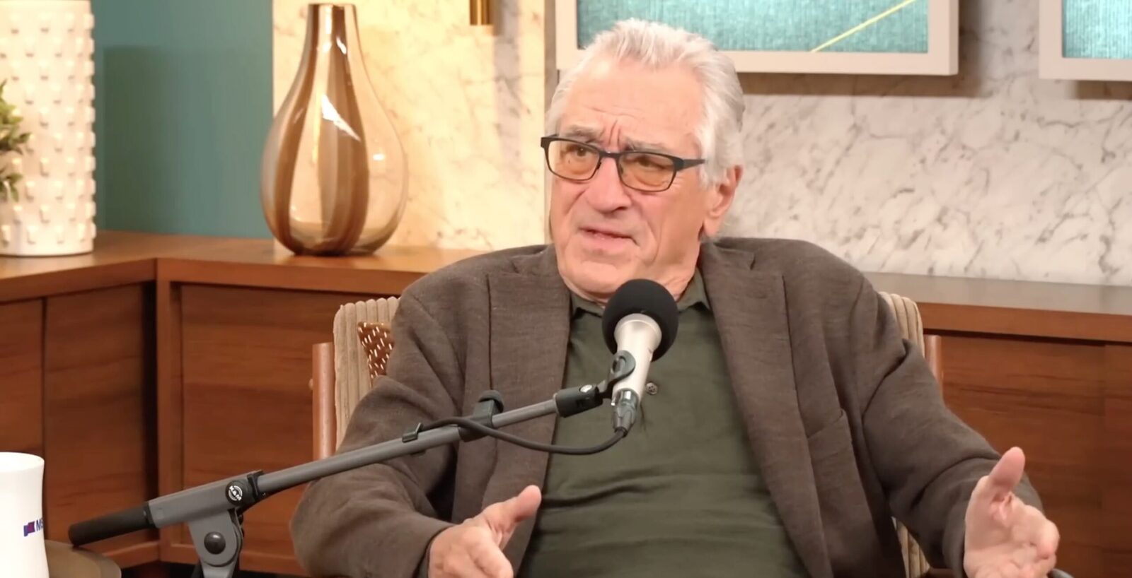 Robert De Niro îndeamnă americanii să reziste lui Trump, despre el: „Este o porcărie, bolnav”