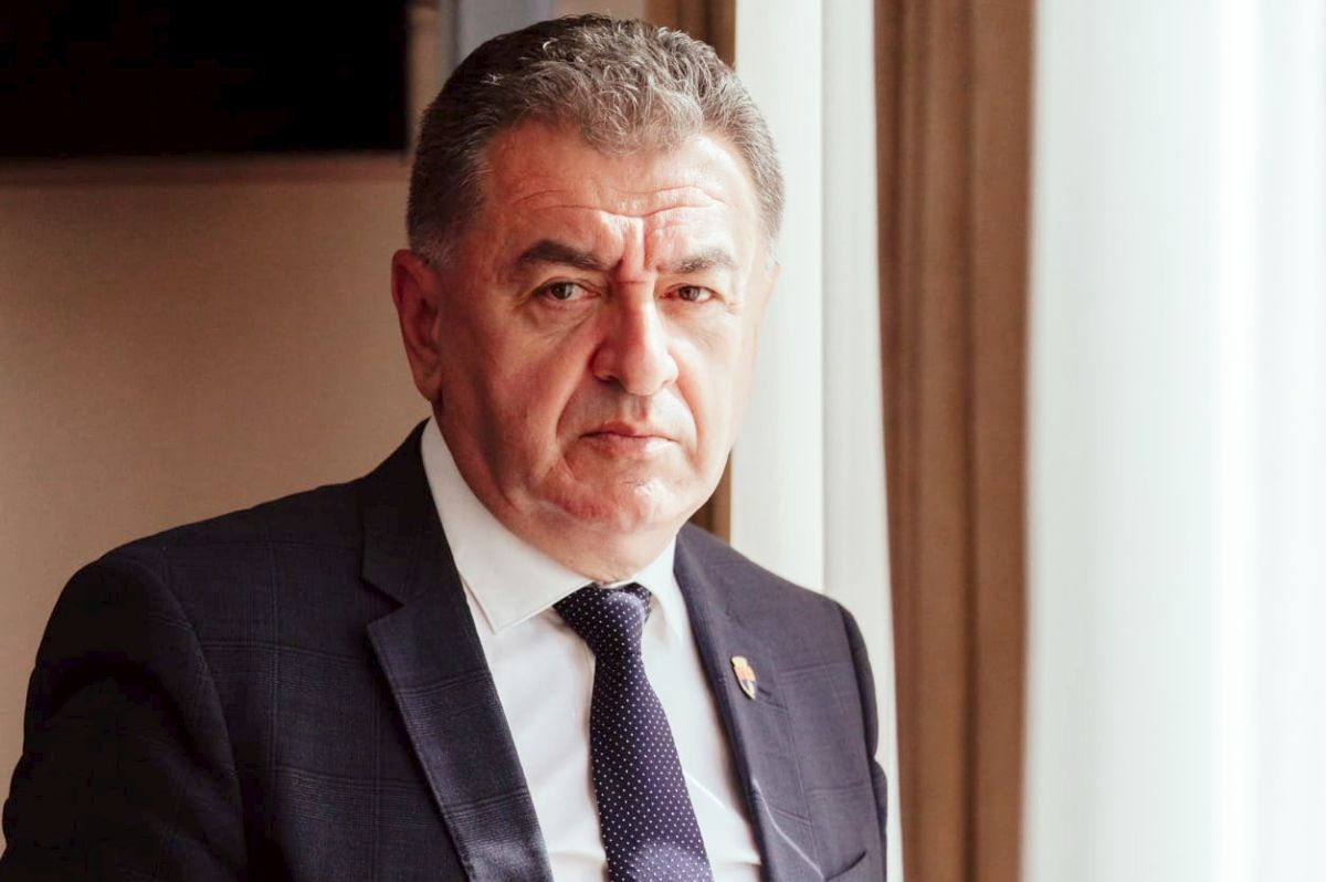 „Aflu cu stupoare ce se pregătește. Fac un apel”