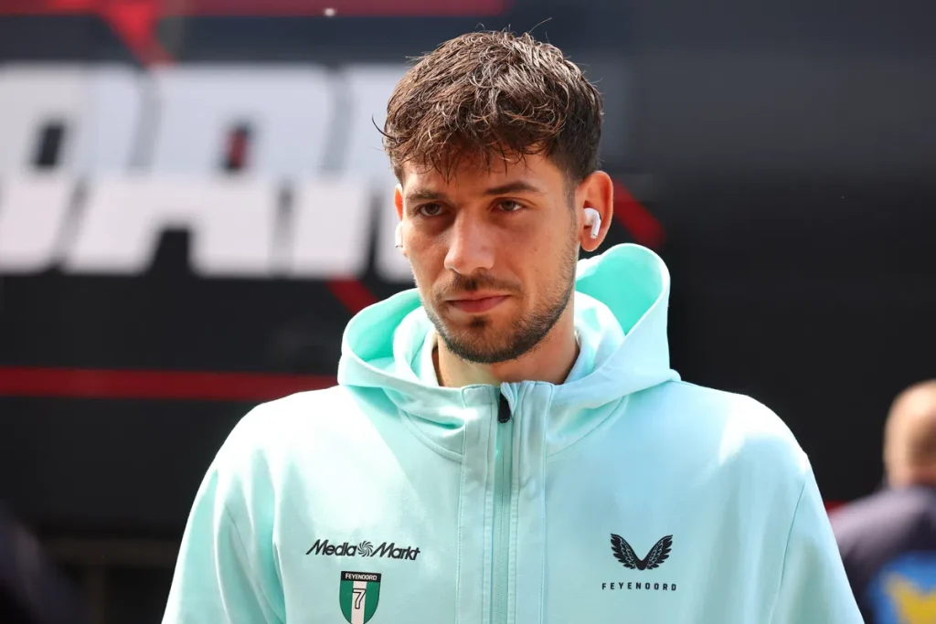 Thumbnail for article: Gokken of ingrijpen bij Feyenoord?