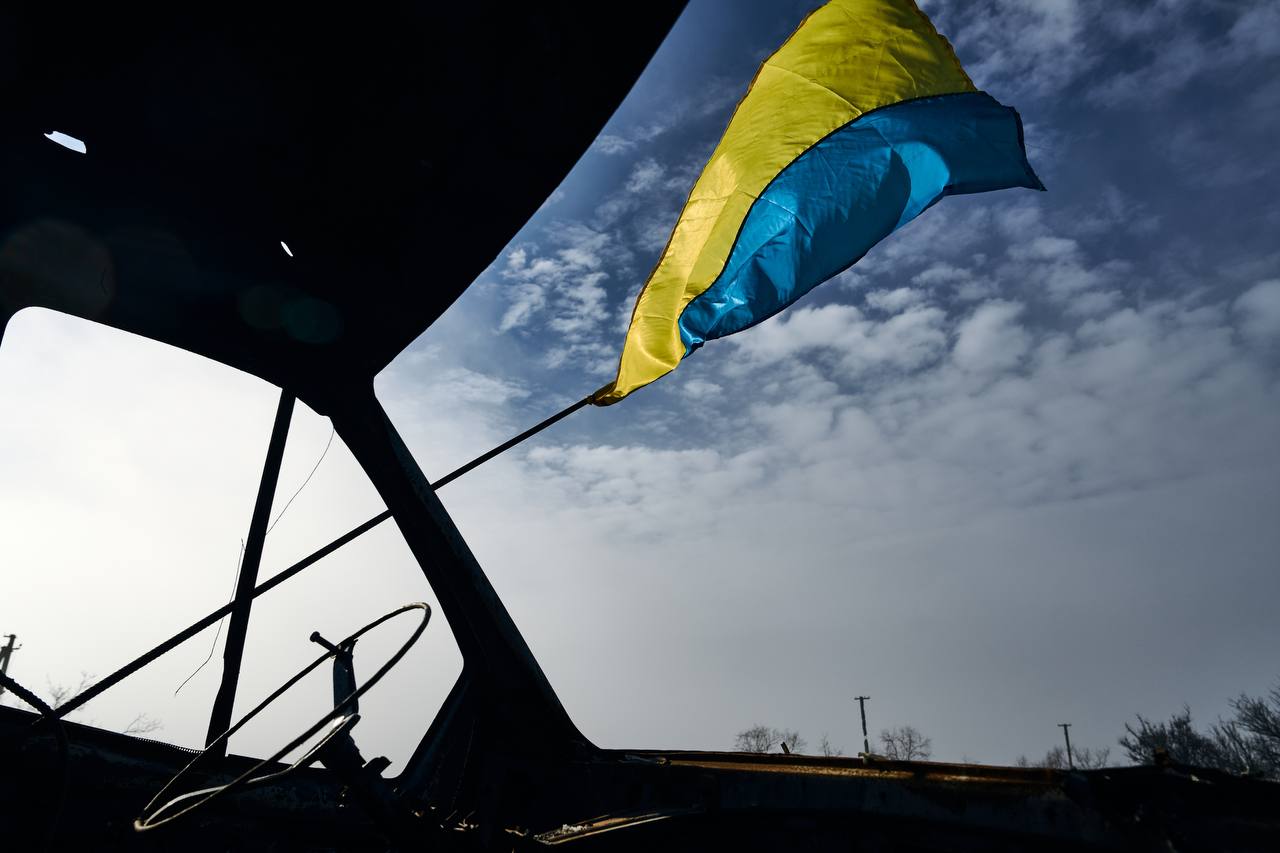 Ucraina recuperează angajații băncii reținuți în Ungaria Oficialii ucraineni au reușit să asigure eliberarea a șapte angajați ai unei bănci ucrainene, reținuți în Ungaria joi, în timp ce transportau o sumă considerabilă de bani și aur