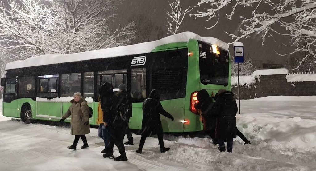 autobuz-ninsoare-bucuresti.jpg