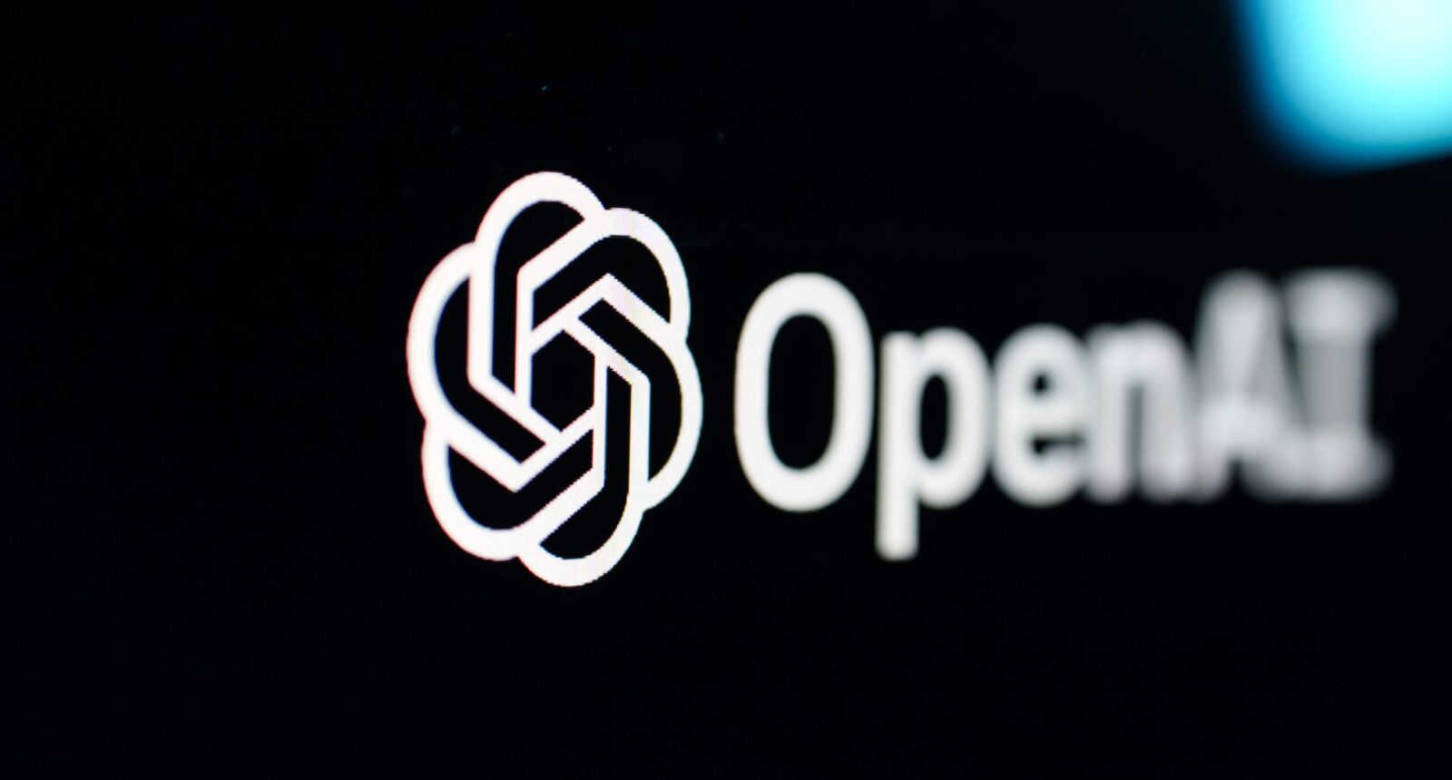 Enciclopedia Britannica și Merriam-Webster dau în judecată OpenAI pentru utilizarea abuzivă a datelor New York, SUA – Enciclopedia Britannica și editura Merriam-Webster, renumite pentru dicționarele și publicațiile educaționale, au deschis un proces împotriva OpenAI, compania de cercetare și dezvoltare în domeniul inteligenței artificiale, la Tribunalul Federal din Manhattan