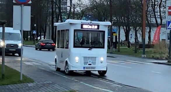 mica-bus-autonom-made-in-ue-e1771231123499.jpg